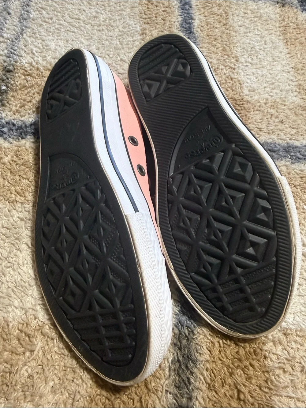 Kids Casual Pink Lace-Up Converse Sneakers 2.5